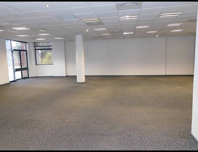 314M² OFFICE TO LET IN PARKTOWN
